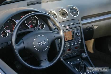 Audi A4 2,4 V6 Cab *Solgt* billede 3