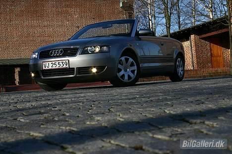 Audi A4 2,4 V6 Cab *Solgt* billede 7