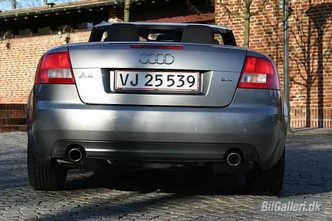 Audi A4 2,4 V6 Cab *Solgt* billede 9