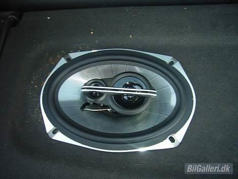 Toyota Corolla (Total skadet) billede 13