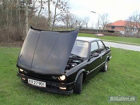 BMW E30 320i coupe...solgt billede 1