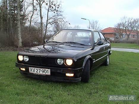 BMW E30 320i coupe...solgt billede 2