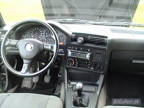 BMW E30 320i coupe...solgt billede 11