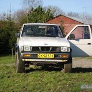 Nissan KING cab 4x4 TIL SALG