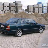 Lancia thema