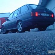 BMW 320i e30 Touring
