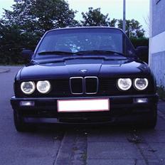 BMW E30 320i - 2,3i SOLGT