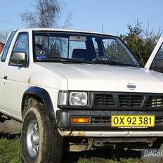 Nissan KING cab 4x4 TIL SALG