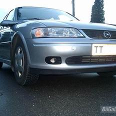 Opel vectra 1,8 elegance