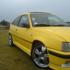 Opel Kadett GSi