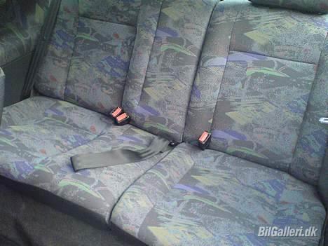 VW polo Solgt  - bagsæder  billede 9