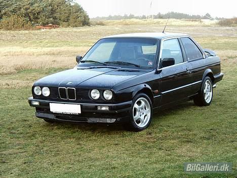 BMW E30 320i - 2,3i SOLGT - Taget på dagen den blev købt billede 6