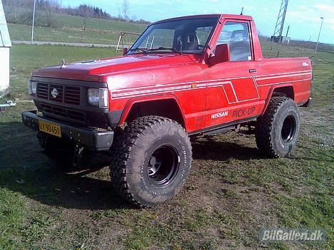Nissan Patrol  13x15" solgt - Min fine bil med sine nye gummisko... billede 1