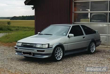 Toyota Corolla GT Coupé (AE86) billede 8
