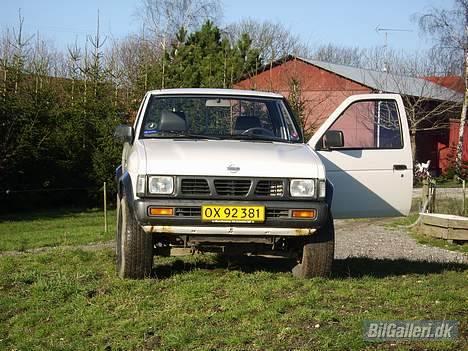 Nissan KING cab 4x4 TIL SALG billede 2