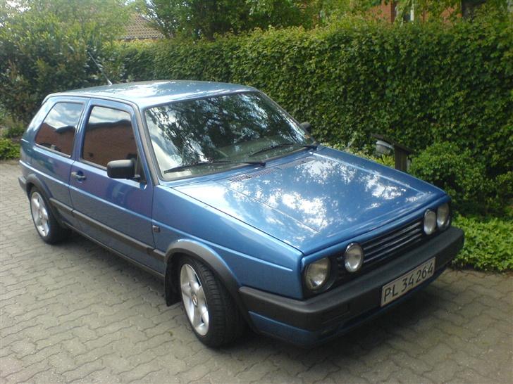 VW golf 2 solgt - så er der kommet solfilm i billede 4