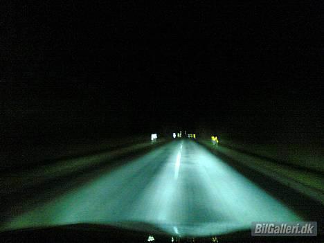 Citroën Xantia Turbo Activa  - bi-xenon har et kanon godt lys om aften billede 16