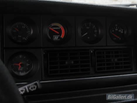 Volvo 244 Turbo SMADRET.. - Div forskellige ure.. primært Tryk og Tryk (: billede 14