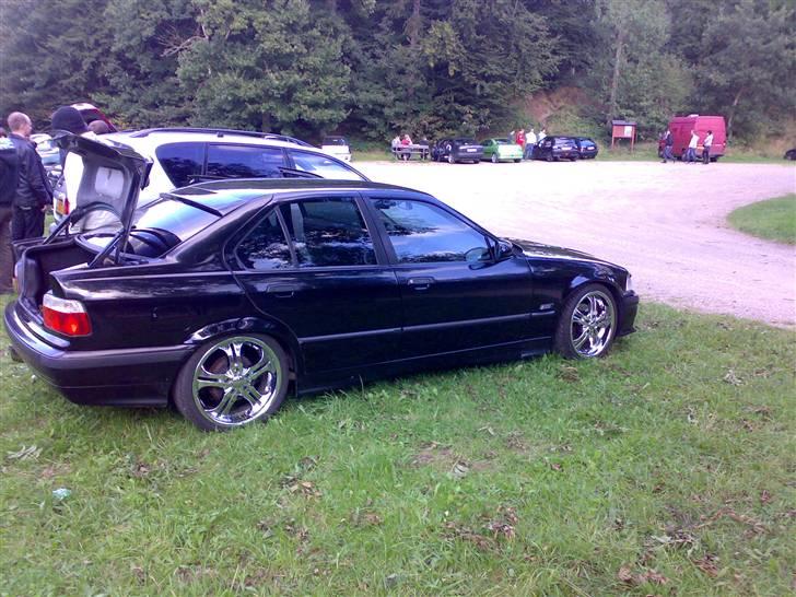 BMW 318 i E 36 *PIMP*Solgt billede 5