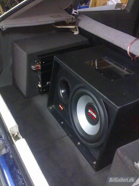 Opel kadett E .Guffe. skrottet billede 8