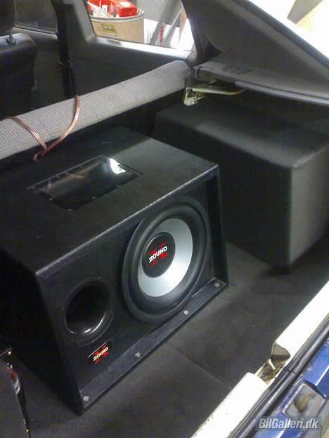 Opel kadett E .Guffe. skrottet billede 9