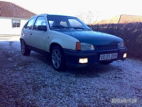 Opel kadett E .Guffe. skrottet billede 13