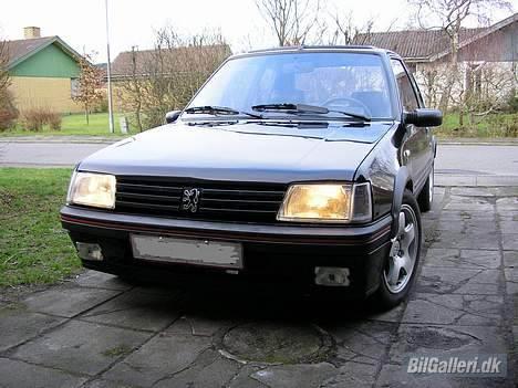 Peugeot 205 GTI **SOLGT** billede 4