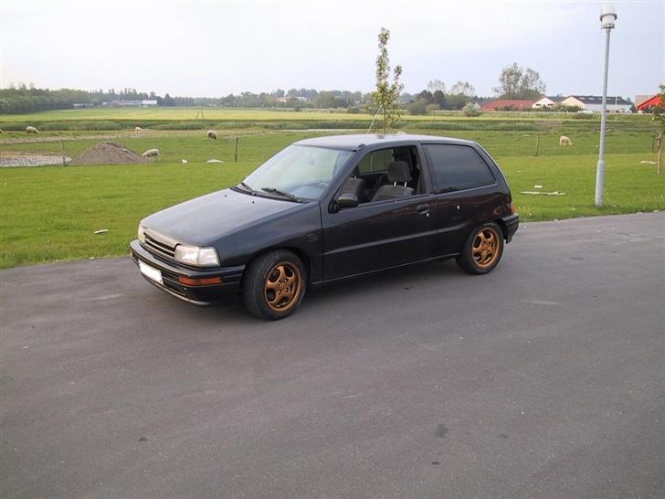 Daihatsu Charade SOLGT! billede 2