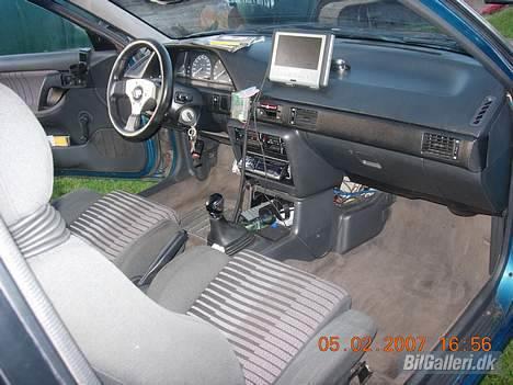 Mazda 323 bg DØD billede 9