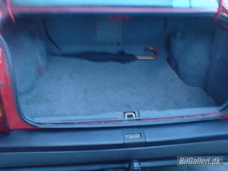 Opel Vectra * SOLGT* - Så blev der ryddet op bagi, tjek den flotte bagkofanger!! :P  billede 9