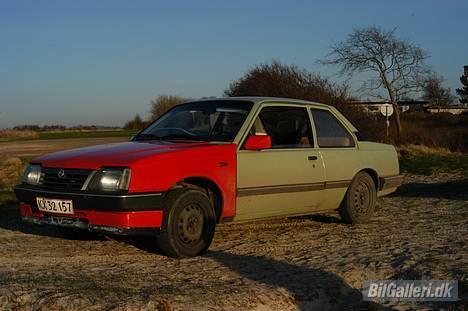 Opel ascona billede 1