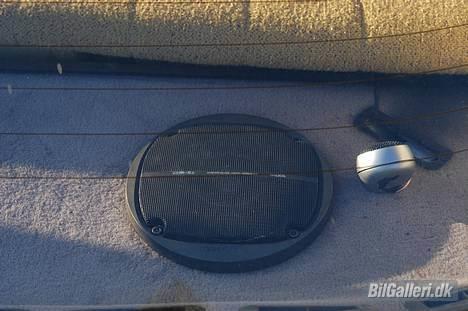 Opel ascona - lidt anlæg, 6 fuldtone, 4 tiweter, og en headuniet. mangler lidt en forstærker billede 10