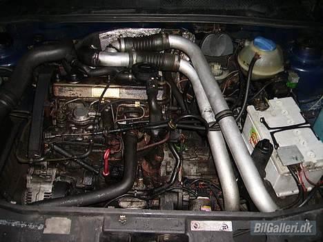 VW Golf II Diesel [SOLGT] - Skal lige have lidt motorrens og en ny topdæksel pakning :) billede 13