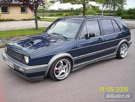 VW Golf II 1,6 *Byttet Væk* - Billede fra den gamle ejer. Bare lige så man kan se den med de fede fælge. billede 1