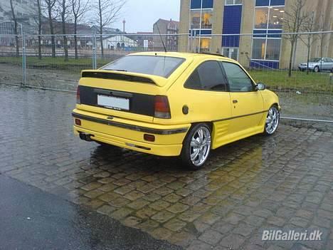 Opel Kadett GSi - I tø perioden billede 5