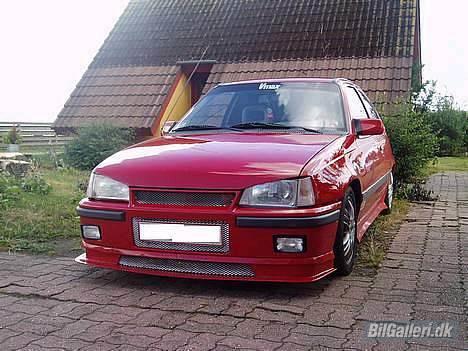 Opel KADETT E PROJKET SOLGT  billede 1