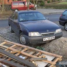 Opel OMEGA "stålormen" SOLGT