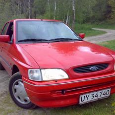 Ford Escort 1,6 solgt