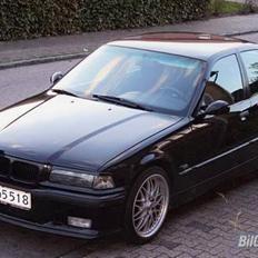 BMW e36 318i   SOLGT
