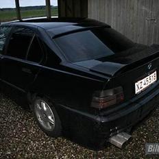 BMW e36 318i   SOLGT