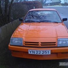 Opel manta cc GT/E Solgt