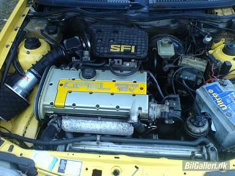 Opel Kadett GSi - Efter Opfordring, Motor Rum, Interiør kommer senere billede 6