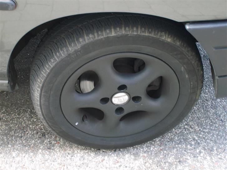 Renault Clio 1,2RL -(SOLGT)- - 13" matsorte Alessio alufælge billede 5