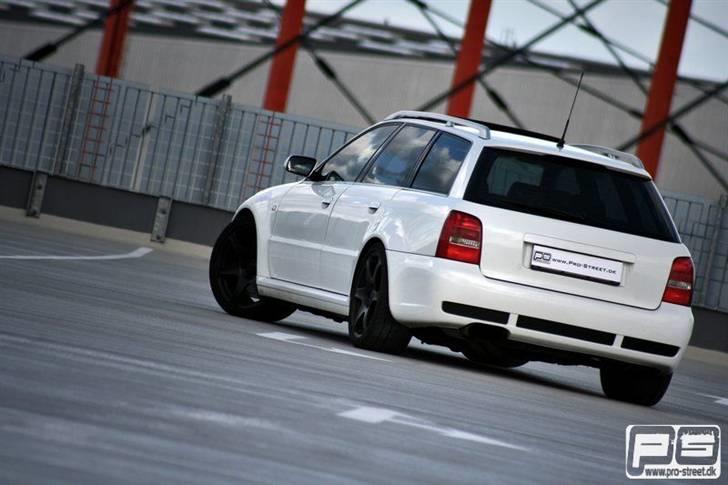 Audi RS4 billede 4