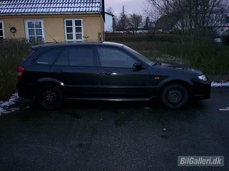 Mazda 323F 2,0 Sportive DØD billede 8