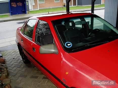Opel Vectra a solgt - Igen standart men der kommer måske mere med tiden, hvis jeg finder noget billigt at smide på den billede 2