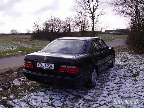 Mercedes Benz 220 cdi E billede 8