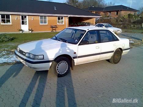 Mazda 626 GLX ---------SKROTTET billede 1