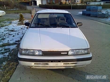Mazda 626 GLX ---------SKROTTET billede 2