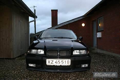 BMW e36 318i   SOLGT - så er den vinterklar billede 2